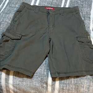UNIONBAY Men's Dark Gray Cargo Shorts